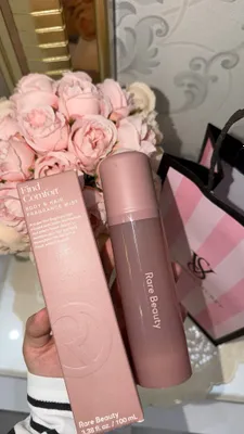 Продукция Rare Beauty