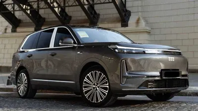 GEELY M9 2026 - Экономия в городе, свобода на трассе 1