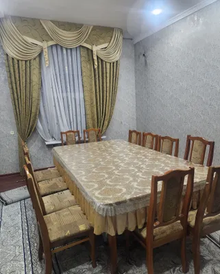 Стол и стулья на 12 персон 1