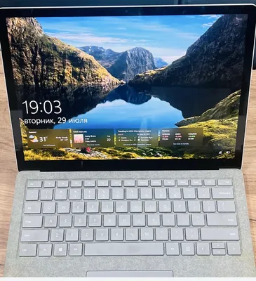 Продается Microsoft Surface Laptop2 8th 1