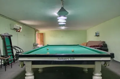 Bilyard stol sotiladi hama narsasi bor yangi pashti 1