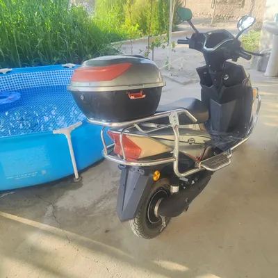 Skuter sotiladi holati yahshi 1