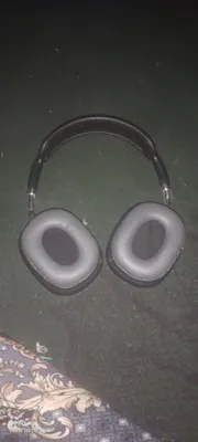 quloqchin airpods max qora 1