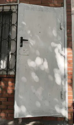 Sovet davridagi temir eshik sotiladi 1