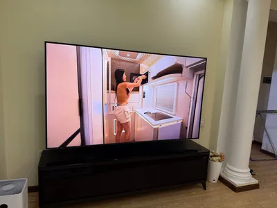 LG 65 UR81 почти новый тв новая модель 1