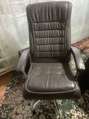 Ofis uchun charm kreslo 1