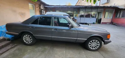 Mersedes Bens 126 diplomat 1
