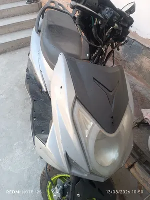 Benzinli 125 kuba dvigatelli skuter narxi 350 $ kami bor 1
