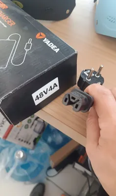 Продаются зарядные устройства для электроскутеров 1