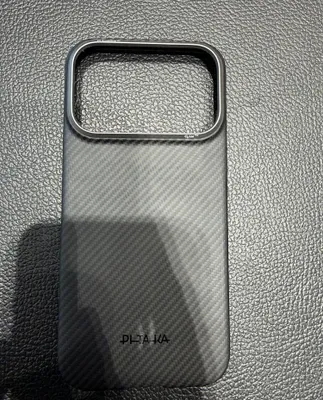 Iphone 17/18 pro чехол 1