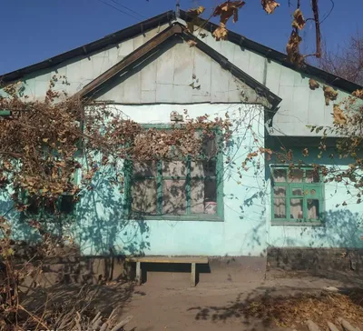 Продаётся дом под снос для получения строительных материалов 1