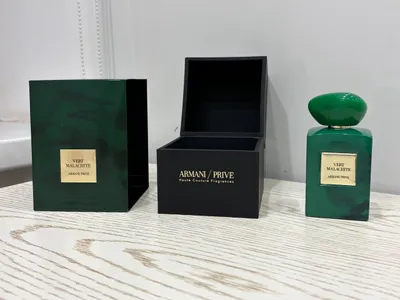 Vert Malachite. Giorgio Armani. 1