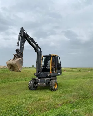Ekiskavatr volvo. 1