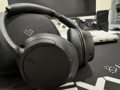 Беспроводные наушники Sony WH-CH720N 1
