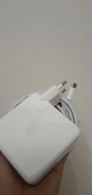 Macbook zaryadchik bahosi kelishiladi