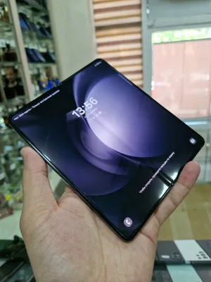 Samsung Fold5 1