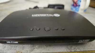Тв приставка Uzdigital