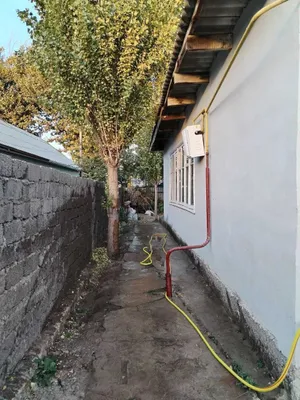 Uy sotiladi yoki kvartiraga almashtiriladi 1