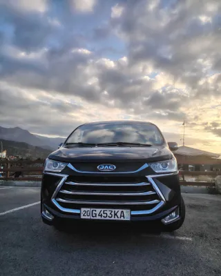 JAC M4 Refine. Микроавтобус 1
