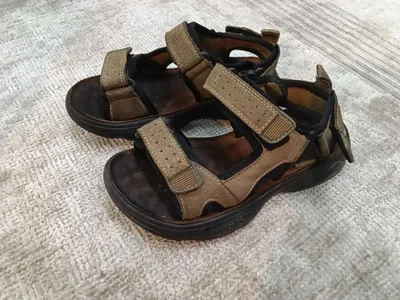 32-o‘lchamli charm bosonojkalar/sandallar 1