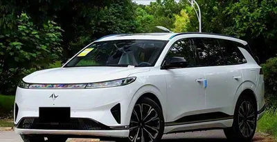 Dongfeng 008, электрический, 2026 1