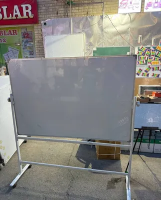 Доска маркерная на стойке 90/120 см 1