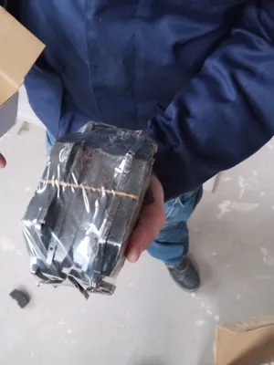 Старые тормозные колодки Dongfeng EP 008. Оригинал 1