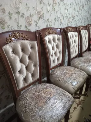гостиничные стол и стулья 1