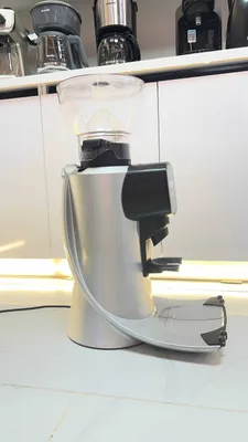 Fracino Luxomatic On Demand professional qahva maydalagichi sotiladi 1