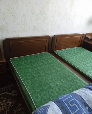 Кровать с матрасом бу 1