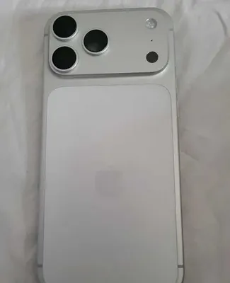 iPhone 17 Pro Max, 256 ГБ — 99% — 200 циклов 1