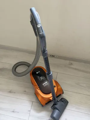 Пылесос LG 2000W 1