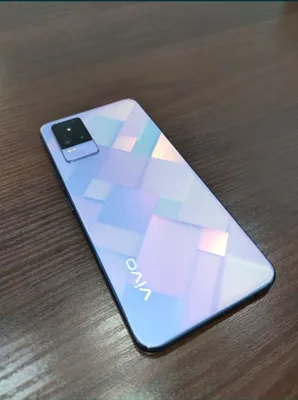 Продаётся vivo V21