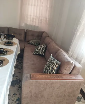 Burchakli divan sotiladi 1