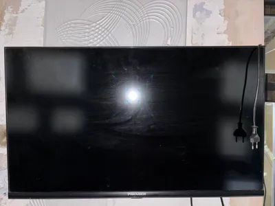Model: Premier Led TV 32PRM700 1