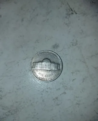 AQSh tangasi, Jefferson Nickel. Reversi: mo‘ylov 1