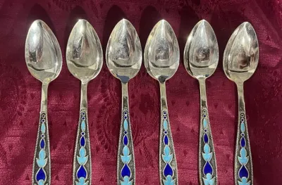 Ложки кофейные позолоченные с эмалью. Серебро 875пр. 6 штук. 1