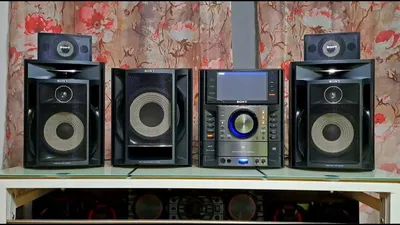 A’lo ish holatidagi SONY musiqa markazi. 1