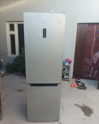 Indesit muzlatgichi 1
