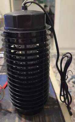 Hasharotlarni elektr yo‘q qiluvchi qurilma 1