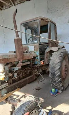 Traktor t28 1982 yil 1