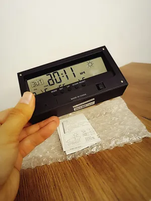 Умные настольные часы 1