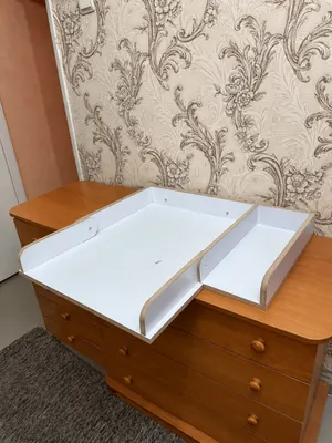 Приставной пелинальный стол 1
