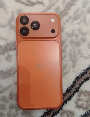 smartfon 17 pro max 1