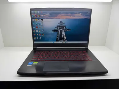 MSI Thin GF63 12UCX 1