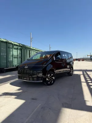 Hyundai Staria 1.6T Hybrid Lounge Inspiration 1