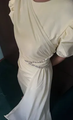 Продаётся вечернее платье, светло-жёлтого цвета 1