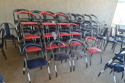 Ishlab chiqaruvchidan temir stol stullar optom narxda 1