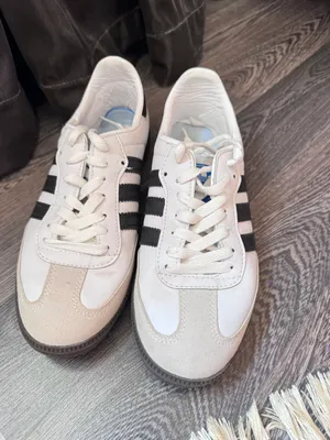 Кроссовки adidas Samba, размер 39