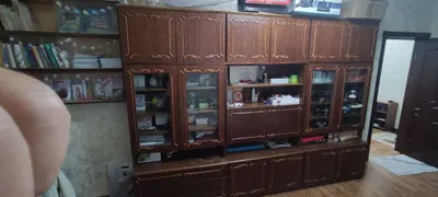 Yaxshi holatdagi Bolgariya ishlab chiqarishi yotoqxona garnituri sotiladi 1